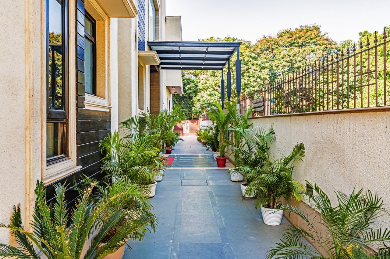 Royal Residence Mg Road Gurgaon Extérieur photo