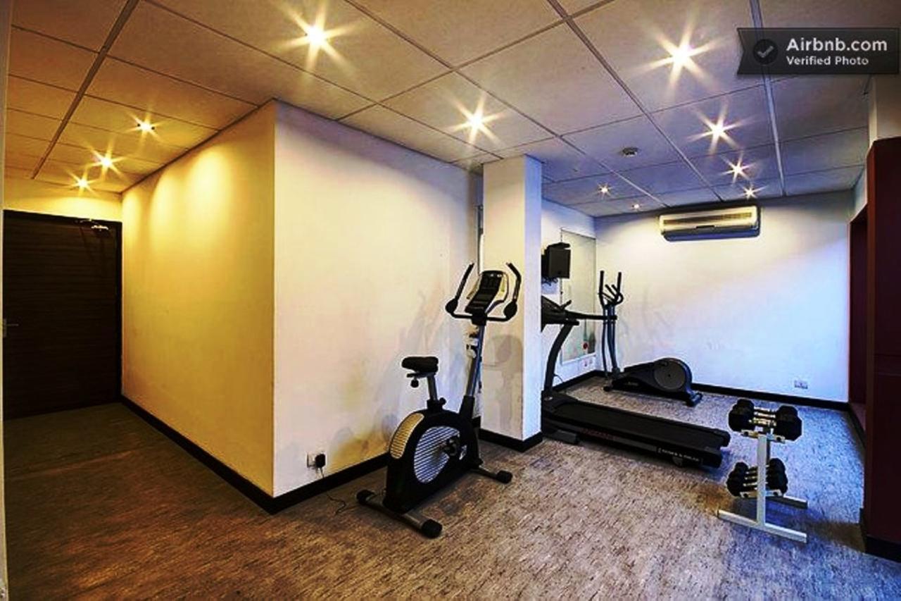 Royal Residence Mg Road Gurgaon Extérieur photo