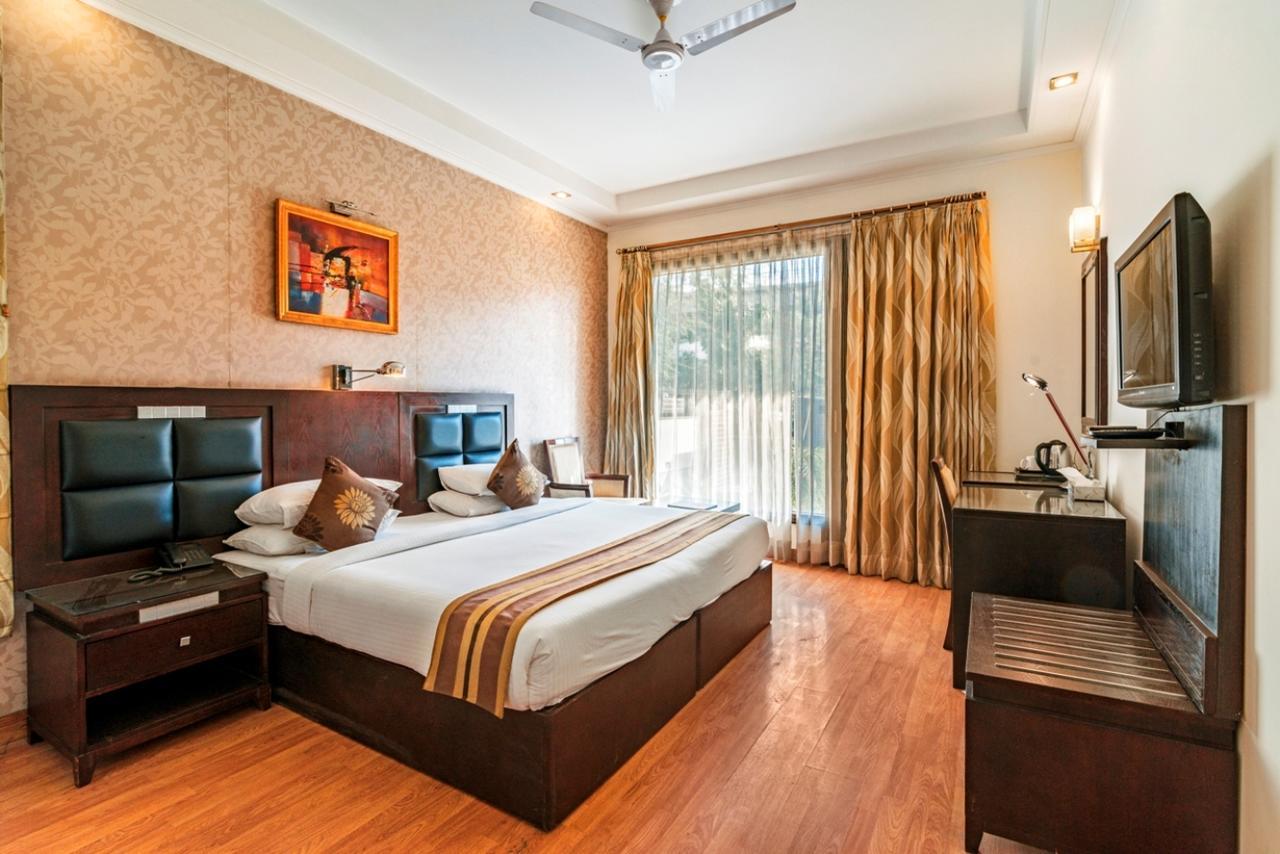 Royal Residence Mg Road Gurgaon Extérieur photo