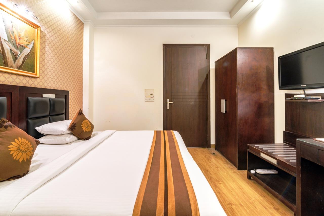 Royal Residence Mg Road Gurgaon Extérieur photo